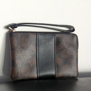Coach Black and Brown Patterned Wristlet
